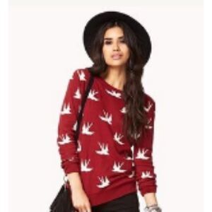 FOREVER 21 Dark Red Sweater White Birds Whimsical Lightweight Medium Crewneck